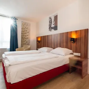 Hotel Astor, Mnichov